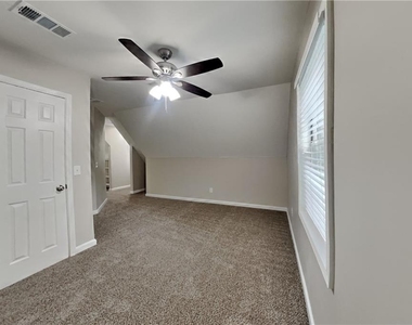 1075 Crystal Water Drive - Photo Thumbnail 10