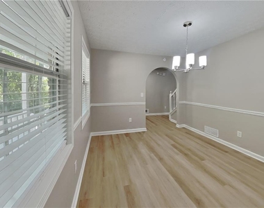 1075 Crystal Water Drive - Photo Thumbnail 5