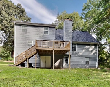 1075 Crystal Water Drive - Photo Thumbnail 16