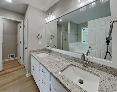 1075 Crystal Water Drive - Photo Thumbnail 8