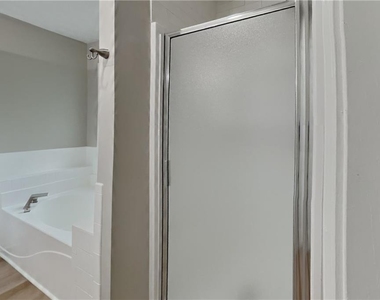1075 Crystal Water Drive - Photo Thumbnail 9