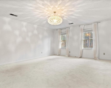 5363 Amhurst Drive - Photo Thumbnail 11
