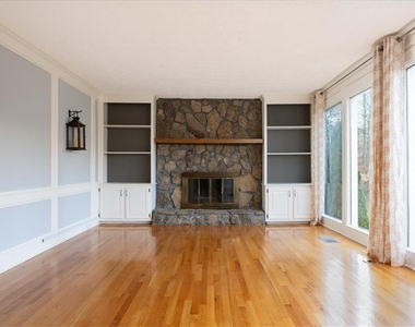 5363 Amhurst Drive - Photo Thumbnail 6