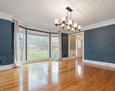 5363 Amhurst Drive - Photo Thumbnail 4