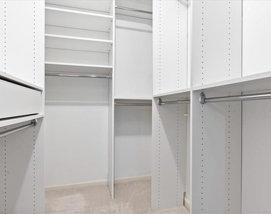 5363 Amhurst Drive - Photo Thumbnail 14