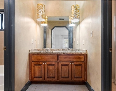 5363 Amhurst Drive - Photo Thumbnail 13