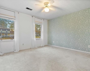 5363 Amhurst Drive - Photo Thumbnail 16