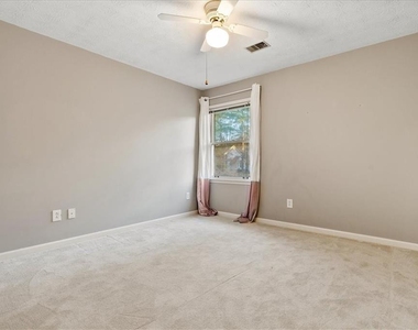 5363 Amhurst Drive - Photo Thumbnail 18