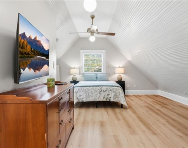 826 Mentelle Drive Ne - Photo Thumbnail 19