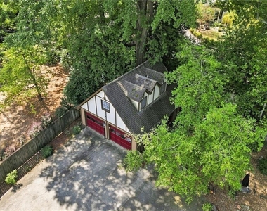 826 Mentelle Drive Ne - Photo Thumbnail 24