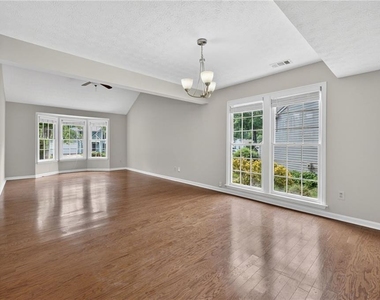 12110 Greenmont Walk - Photo Thumbnail 7