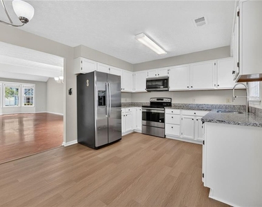 12110 Greenmont Walk - Photo Thumbnail 4