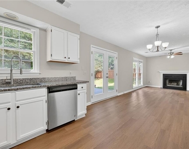 12110 Greenmont Walk - Photo Thumbnail 13