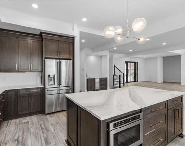 3258 S Bay Drive - Photo Thumbnail 8