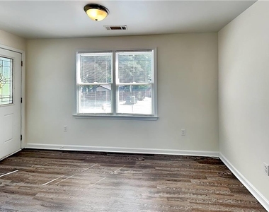 232 Chappell Road Nw - Photo Thumbnail 3