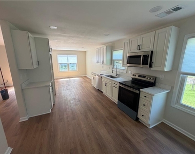 2694 Palm Creek Court - Photo Thumbnail 2