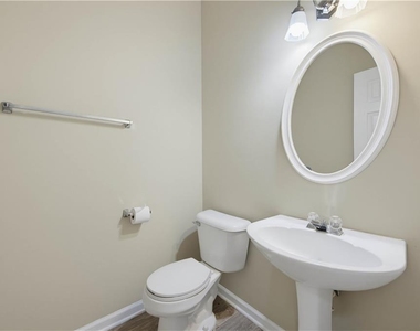 395 Cadeleigh Court - Photo Thumbnail 18