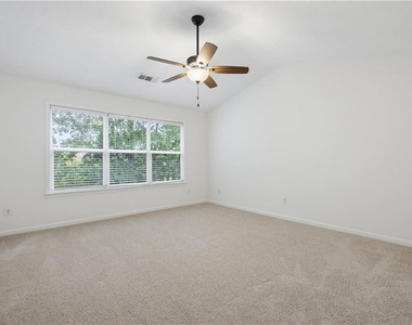 395 Cadeleigh Court - Photo Thumbnail 19
