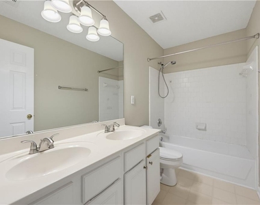 395 Cadeleigh Court - Photo Thumbnail 27