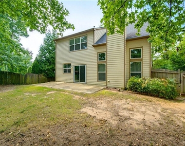 395 Cadeleigh Court - Photo Thumbnail 34