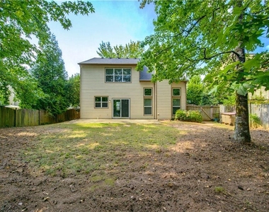 395 Cadeleigh Court - Photo Thumbnail 33