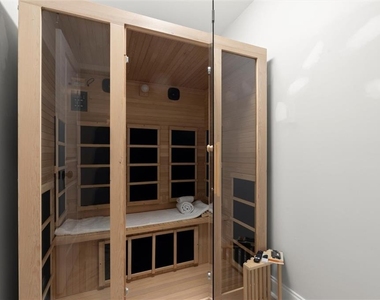 5583 Julian Place - Photo Thumbnail 5