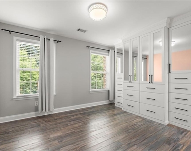 5583 Julian Place - Photo Thumbnail 27
