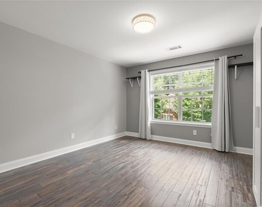 5583 Julian Place - Photo Thumbnail 23