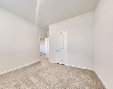 1141 Amadas Drive - Photo Thumbnail 11