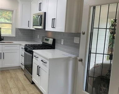 1187 Ellington Drive - Photo Thumbnail 2