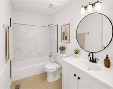 1010 Sexton Drive - Photo Thumbnail 12