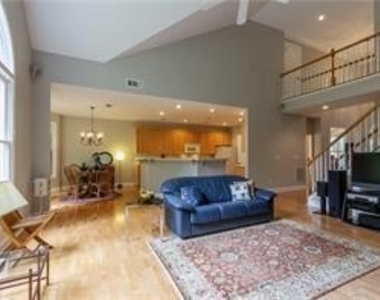 1635 Reserve Circle - Photo Thumbnail 1