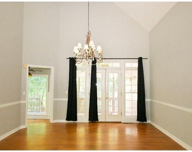 3885 Waterford Drive - Photo Thumbnail 22
