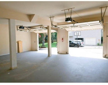 3885 Waterford Drive - Photo Thumbnail 39