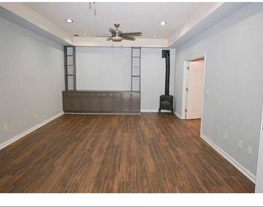 3885 Waterford Drive - Photo Thumbnail 44