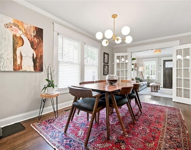 379 Patterson Avenue Se - Photo Thumbnail 8