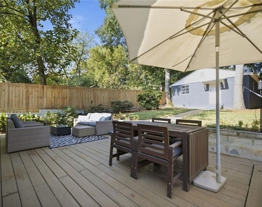 379 Patterson Avenue Se - Photo Thumbnail 26