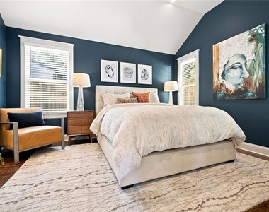 379 Patterson Avenue Se - Photo Thumbnail 14