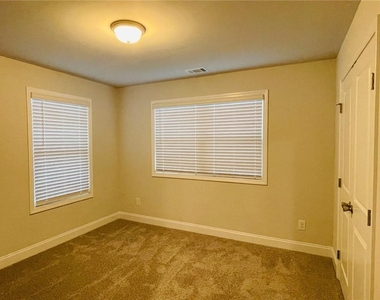 20 Strawberry Court - Photo Thumbnail 15