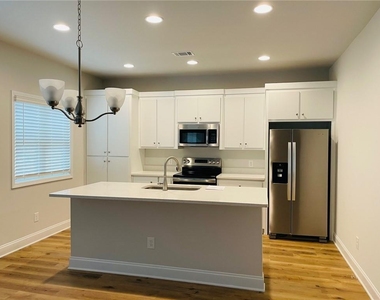 20 Strawberry Court - Photo Thumbnail 2
