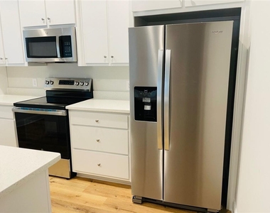 20 Strawberry Court - Photo Thumbnail 3