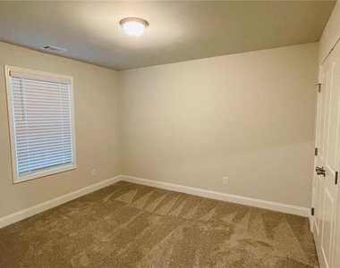 20 Strawberry Court - Photo Thumbnail 12