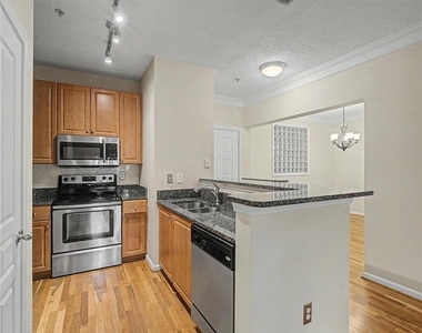 10 Perimeter Summit Boulevard Ne - Photo Thumbnail 4