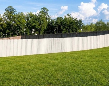 204 Garnet Drive - Photo Thumbnail 8