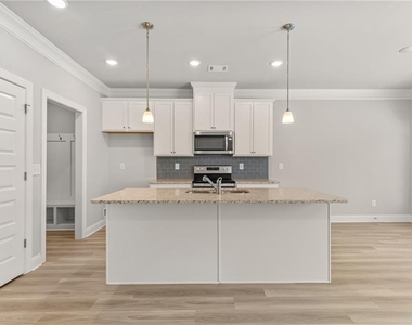 24 Richardson Street - Photo Thumbnail 7