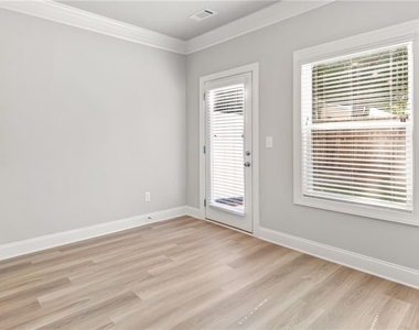 24 Richardson Street - Photo Thumbnail 10