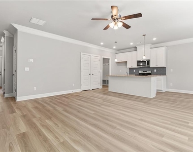 24 Richardson Street - Photo Thumbnail 6