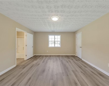 3849 Dillard Street - Photo Thumbnail 5