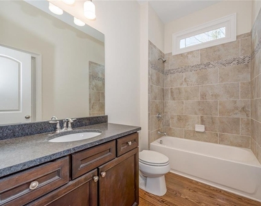 6220 Leeward Tide Court - Photo Thumbnail 9