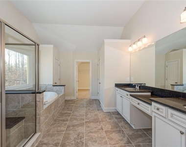 6220 Leeward Tide Court - Photo Thumbnail 23